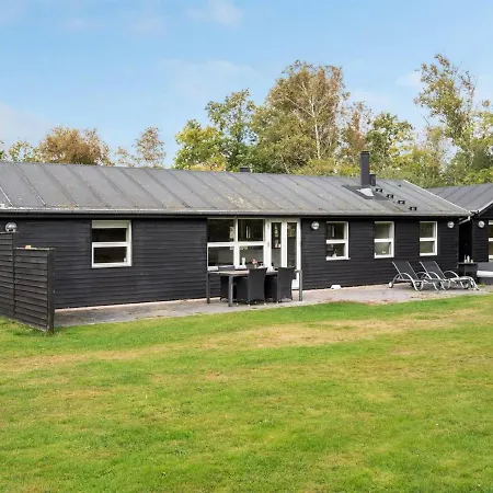 Fay - 25m From The Sea By Interhome * Hals