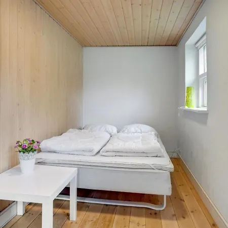Holiday home Fay - 25m From The Sea By Interhome *